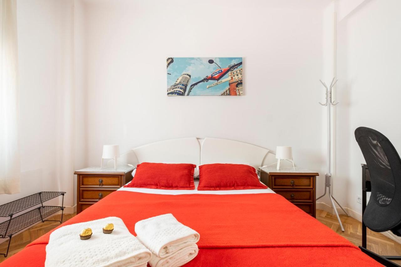 Madrid Center Room Private 7 Minutes Or 4 Metro Stops Eksteriør bilde